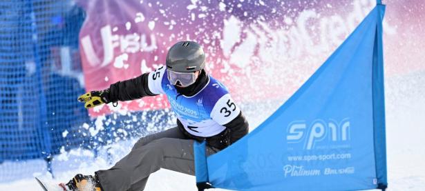 半岛体育体育培训-单板滑雪冠军横空出世，惹人关注