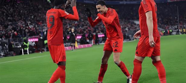 半岛体育体育app下载-拜仁主场大胜莱比锡，欧冠领跑大秀