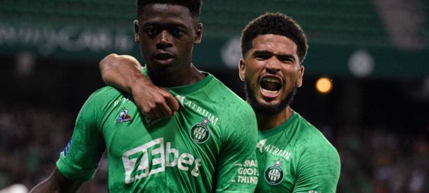 半岛体育体育电竞-包含亚眠主场势如破竹，连胜状态延续的词条