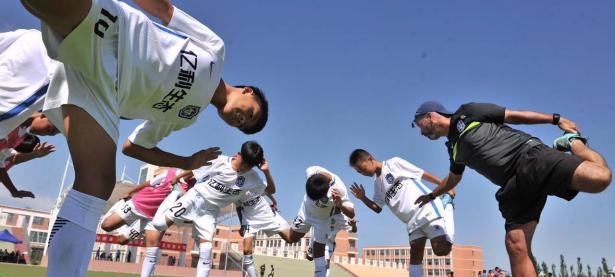 半岛体育体育登录-关于北美洲足球明日之星选拔营开启，年轻球员积极参与的信息