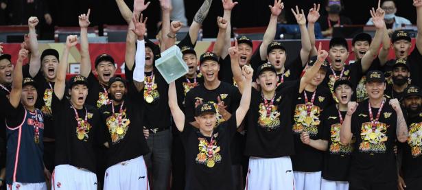 半岛体育体育网页版登录入口-众多优秀运动员齐聚一堂，共同追求优异