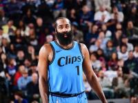 半岛体育体育视频-火箭战胜活塞，哈登全场最佳砍下分助球队赢得比赛的简单介绍