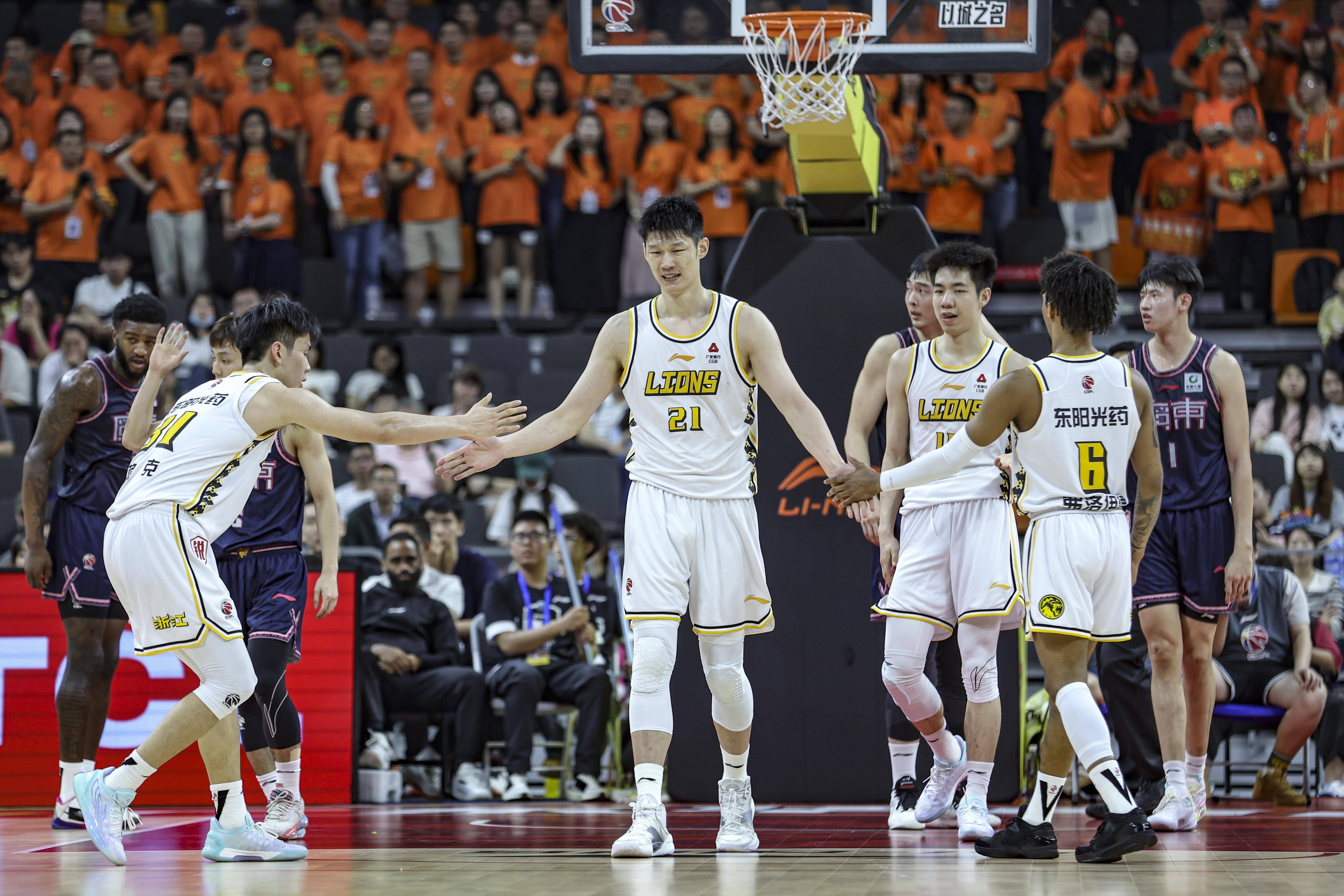 防守端能力出色，球员成为球队定海神针