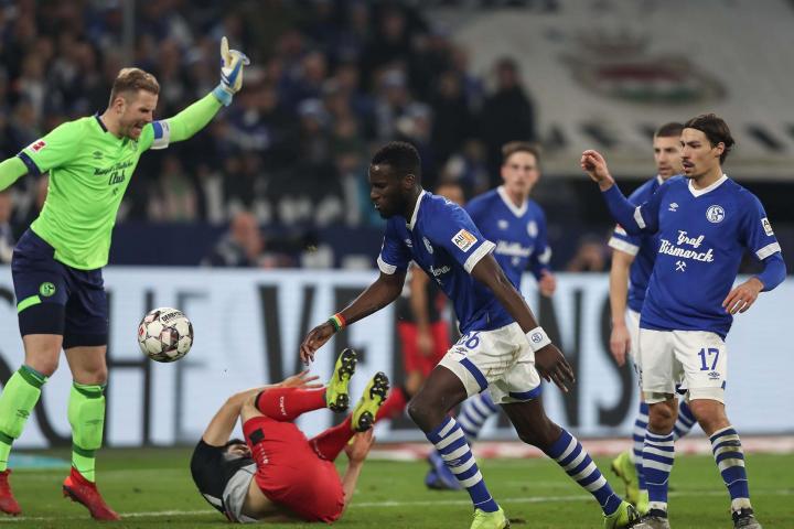 沙尔克主场不慎失利，积分减少的简单介绍