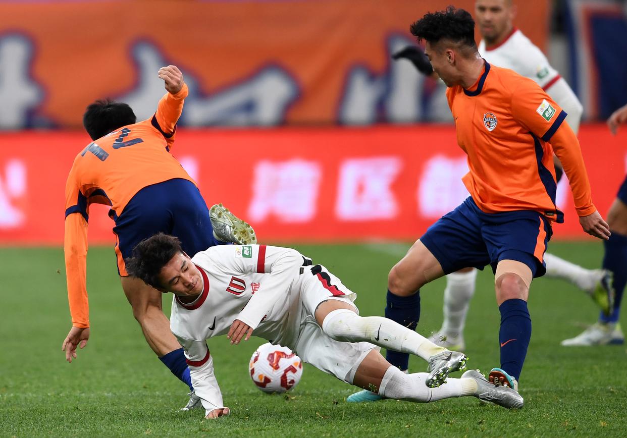 国内足球锦标赛火热进行,球员技术水平不断提升的简单介绍 国内足球锦标赛火热进行,球员技术水平不断提升的简单介绍