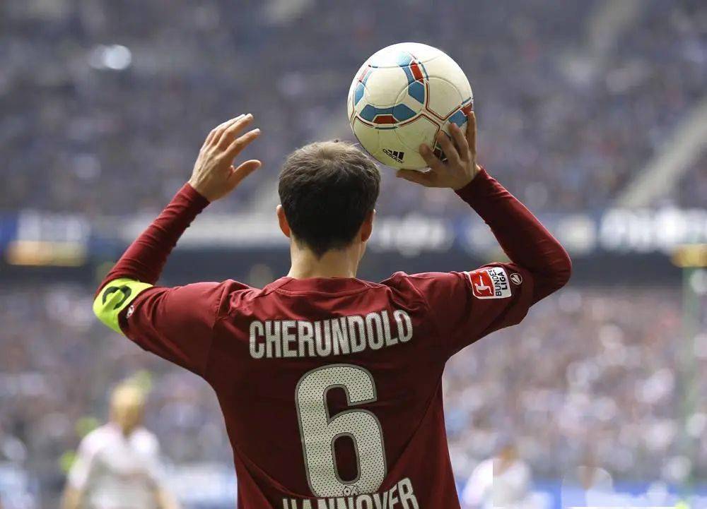 包含汉诺威主场一场胜利，让球迷欣喜不已的词条